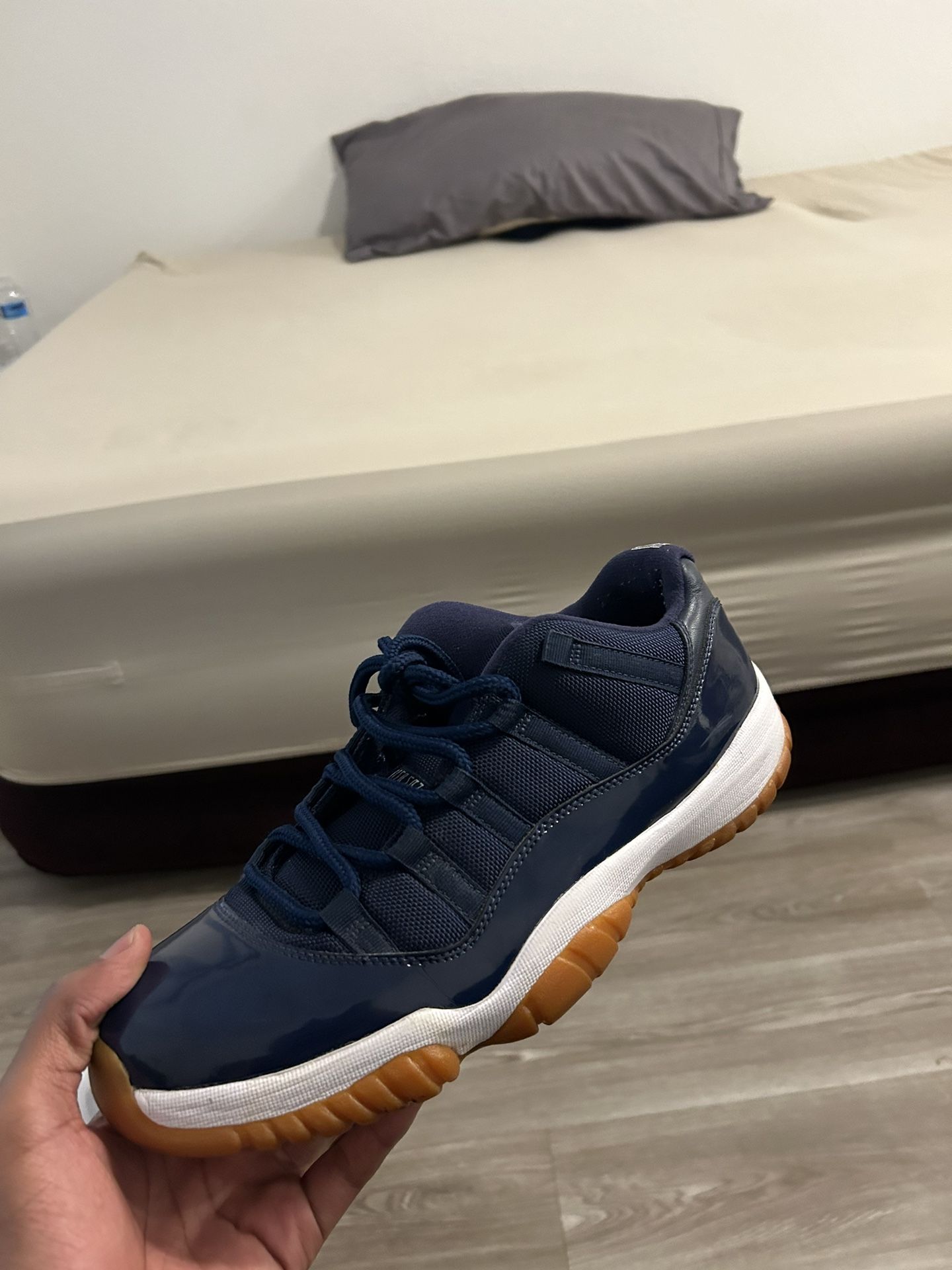 Jordan 11s Navy Gum