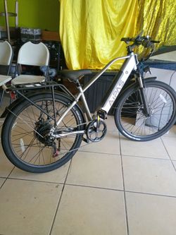 AiPas C2 Express ELECTRIC BIKE MOTOR 750W-28MPH-RANGE 68MILES
Aipas C2 Xpress Electric Bike, featuring a sleek silver frame, front suspension, and a r
