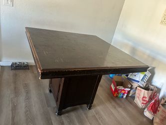 Dining room table