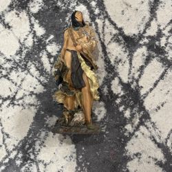 Statue 