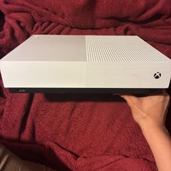 Xbox One S