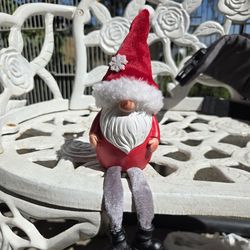 Santa gnome shelf sitter