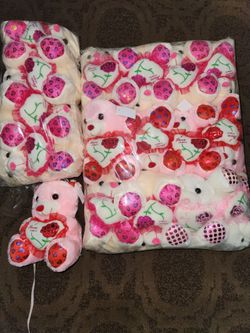 Set Of 17 "I love mom" teddy bears 7 inches tall/ Set de 17 osos de peluche de 7 pulgadas