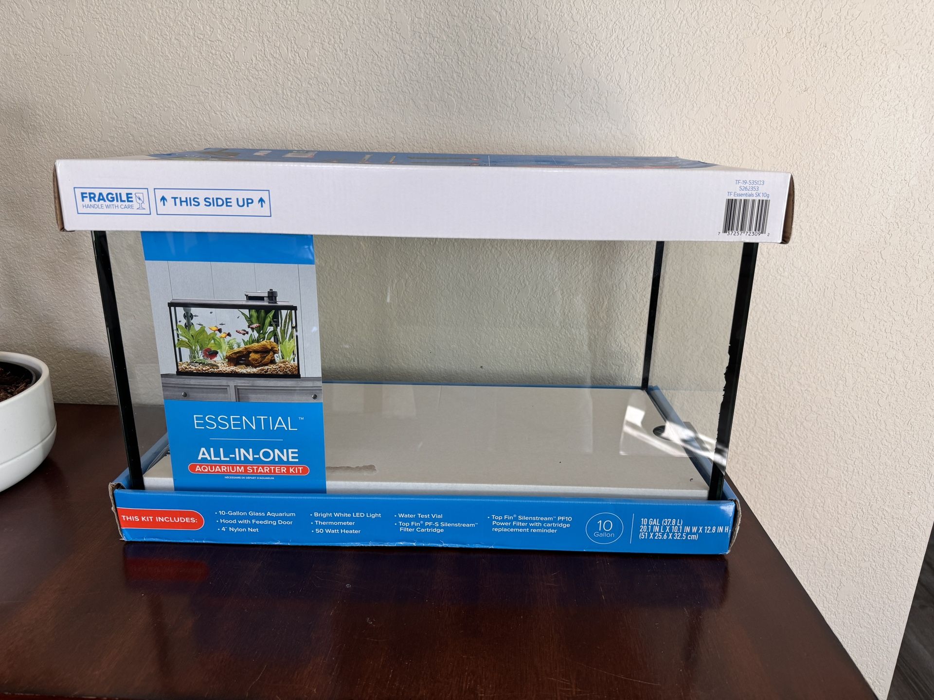10 Gallon Fish Tank With Light/Lid