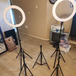 LED & SOFTBOX  LIGHTING KITS 