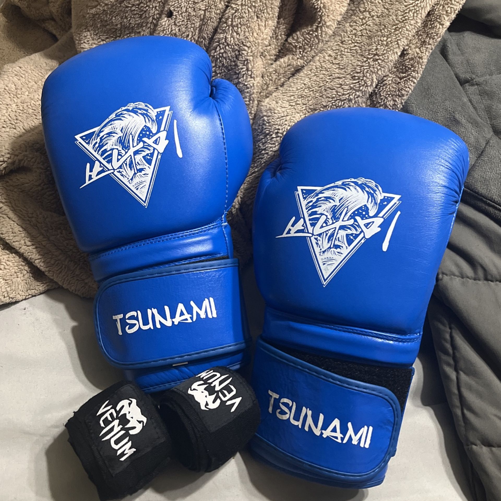 Boxing Gloves And Hand Wrap