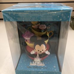 Disney Parks DisneyWorld WonderGround Vinyl Figure Mickey Teacup