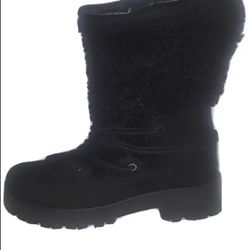 Rouge Black Suede Wildone Faux Fur Boots  SZ: 8.5  (NWB)