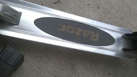 Razor scooter