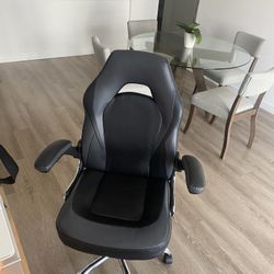 Like New Leather Office Chair 