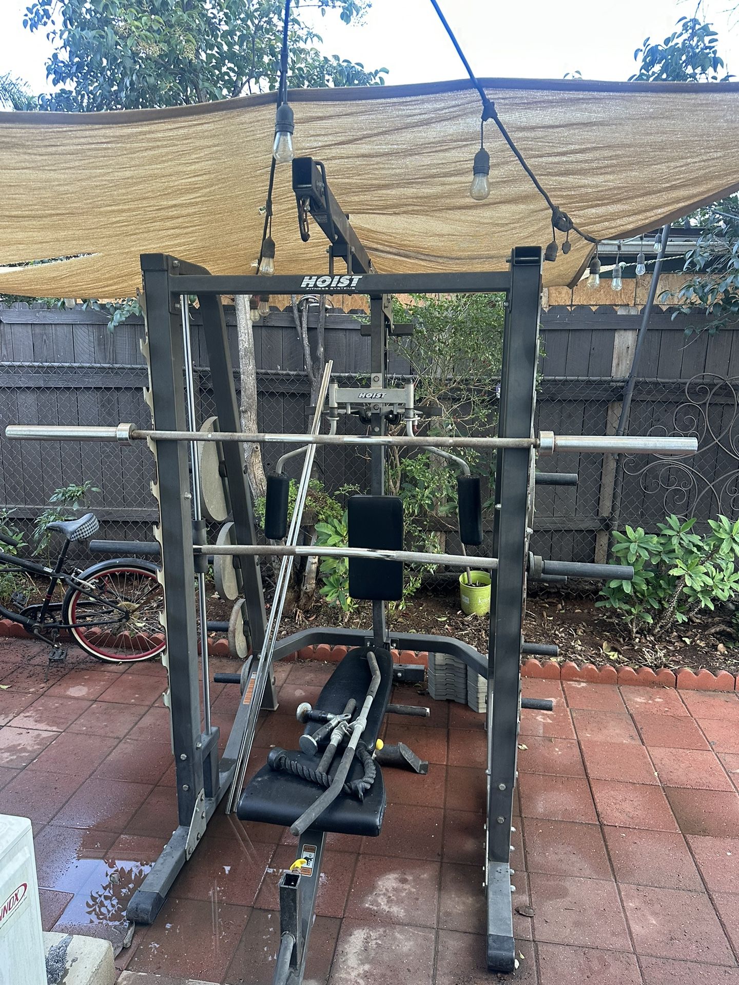 OLYMPIC SQUAT RACK WITH OLYMPIC WEIGHTS