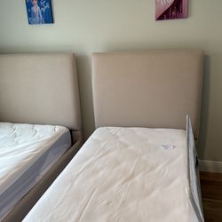 Dos Camas Tuwin , Personales Nuevas Sin Los Colchones Cada Una