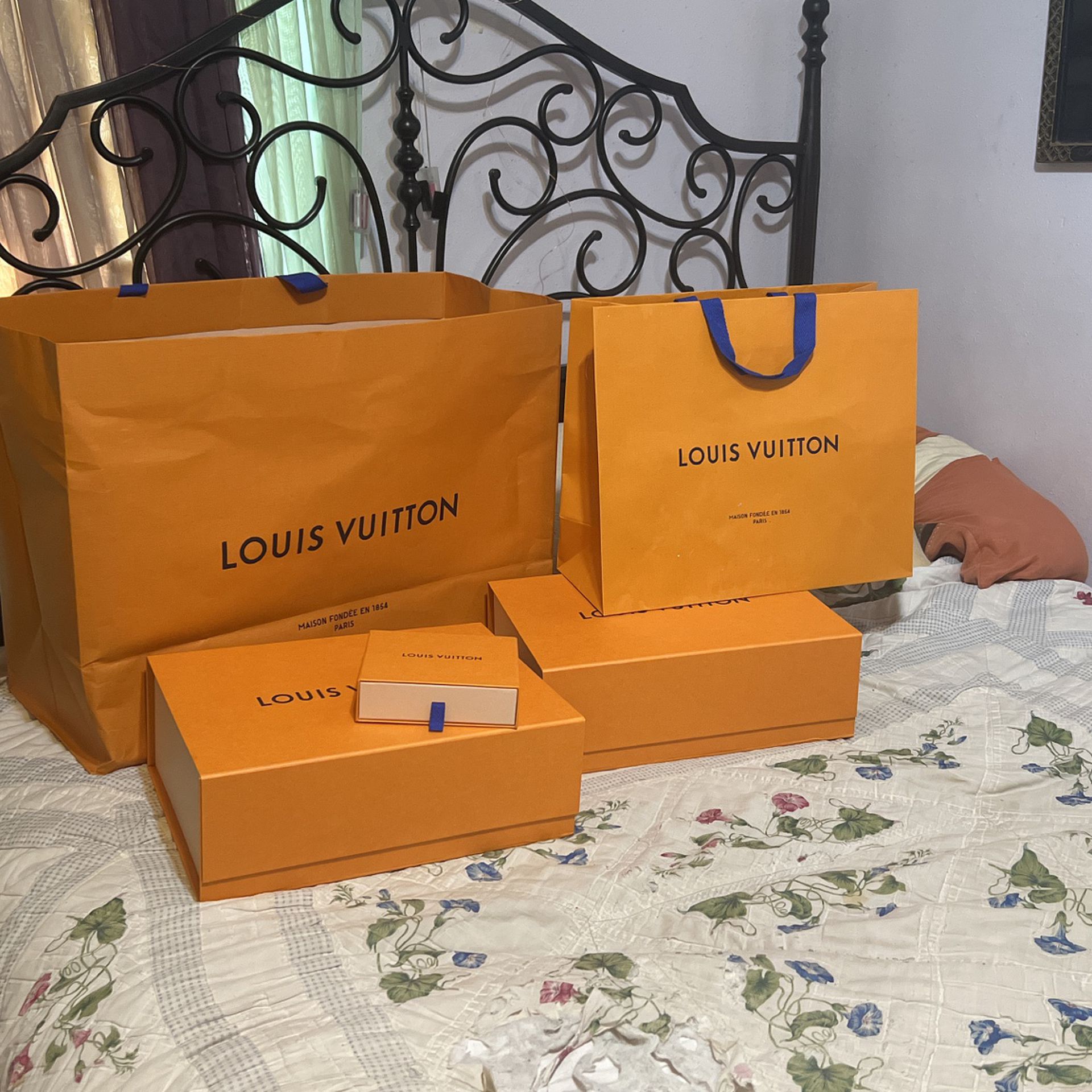 Louis Vuitton Papillon 26 Monogram Bag for Sale in Houston, TX - OfferUp