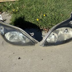 Toyota Matrix Black housing Headlights