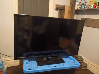 Hisense 36 in.  Tv