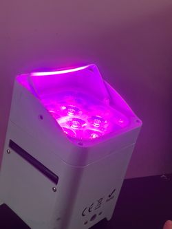 Flight case chargeable with 12 LED lights