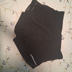 Lululemon Hotty Hot Short 2.5" Lined