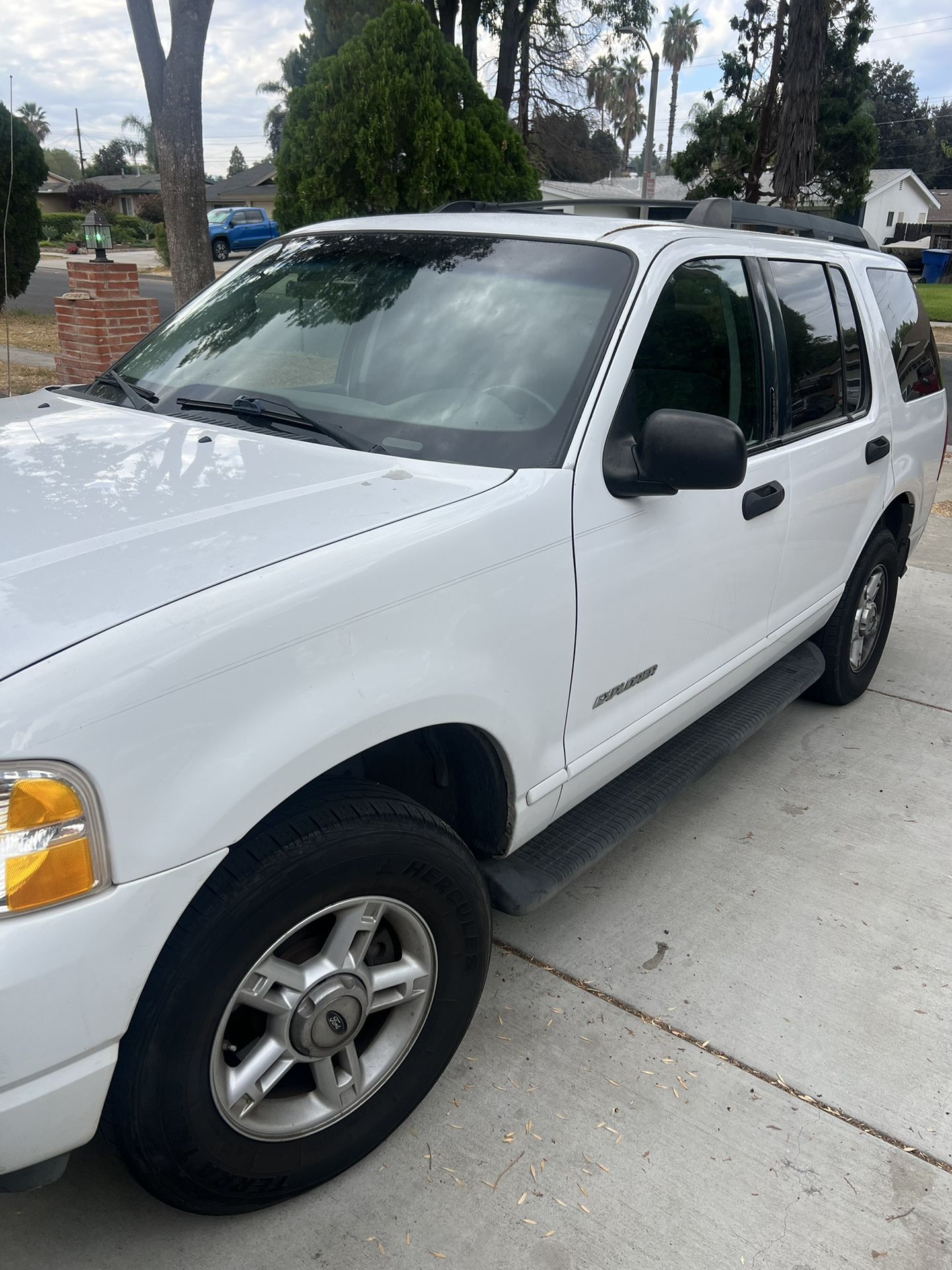 2005 Ford Explorer