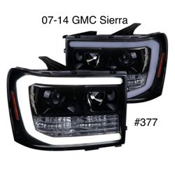 2007 To 2014 GMC Sierra 1500 / 2500HD / 3500HD LED DRL Projector Headlights - Gloss Black / Tinted Lens