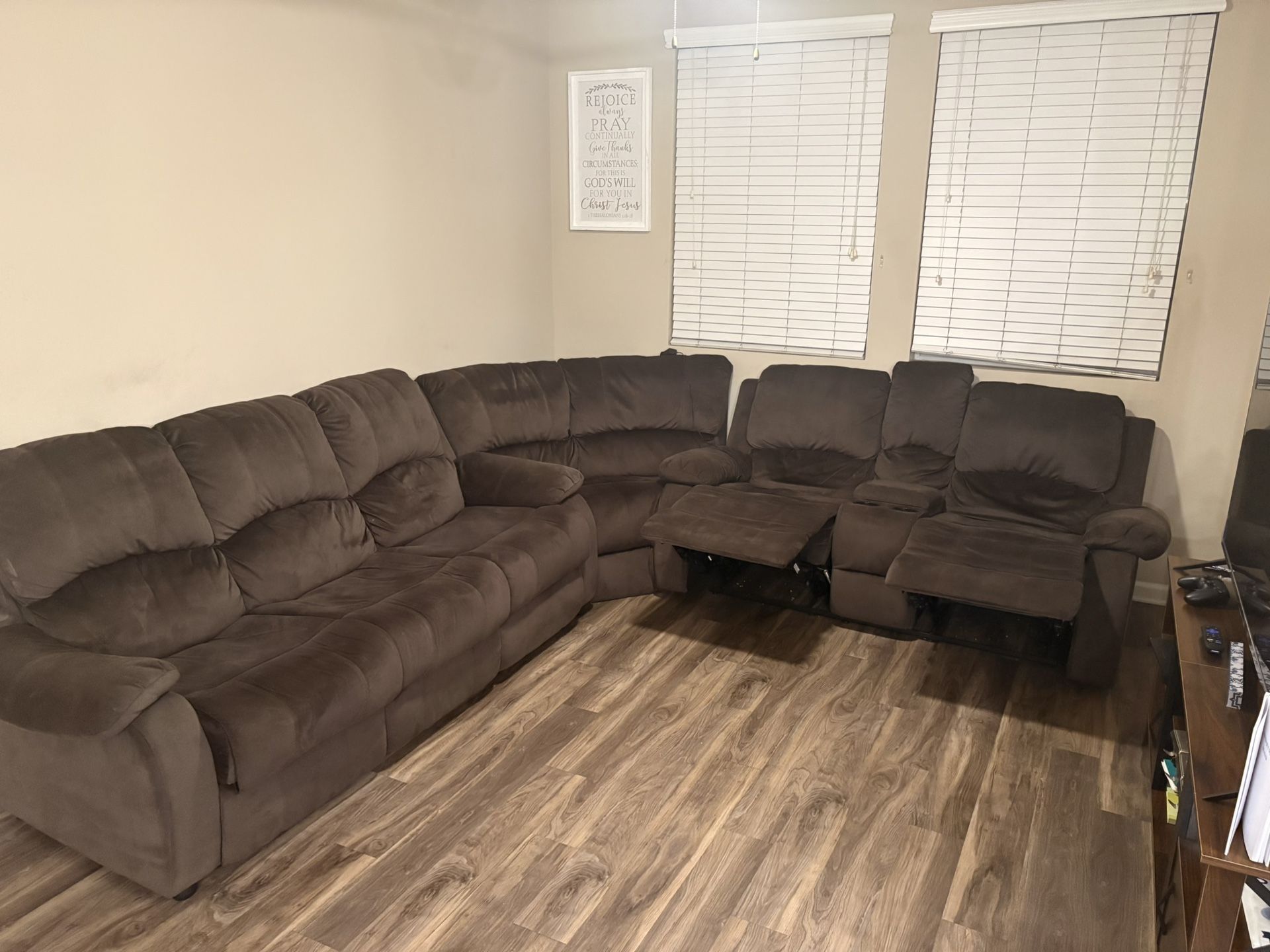 Brown Couch With Pull Out Mattress