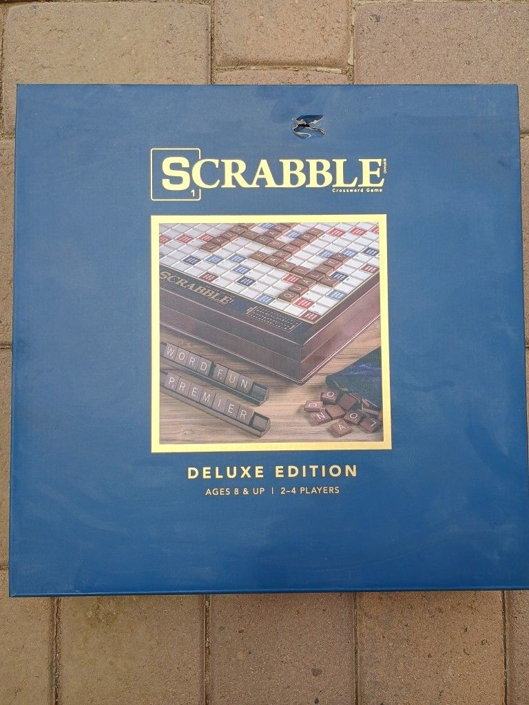 Scrabble rotating deluxe edition