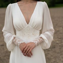 Boho-style wedding dress — incredibly beautiful.