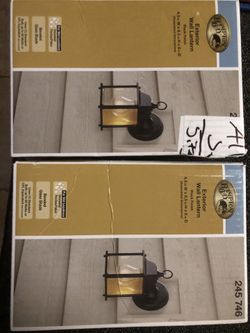 2 Wall Lanterns