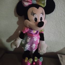 Minnie Mouse Walking Doll