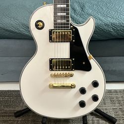 Les Paul Custom - Alpine White!! ( Made in China)