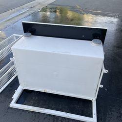 Mobile detailing frame