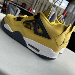 JORDAN 4 Retro lightings 