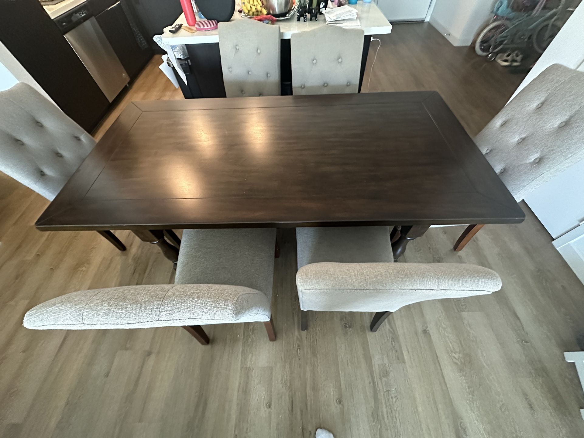 Large Dining table With 6 Chairs