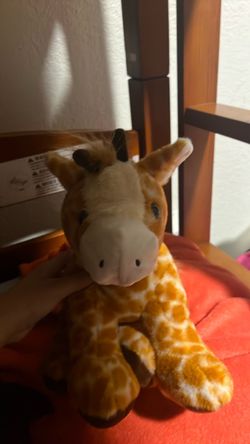 Giraffe plushy