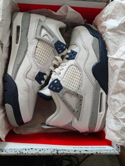 Air Jordan 4