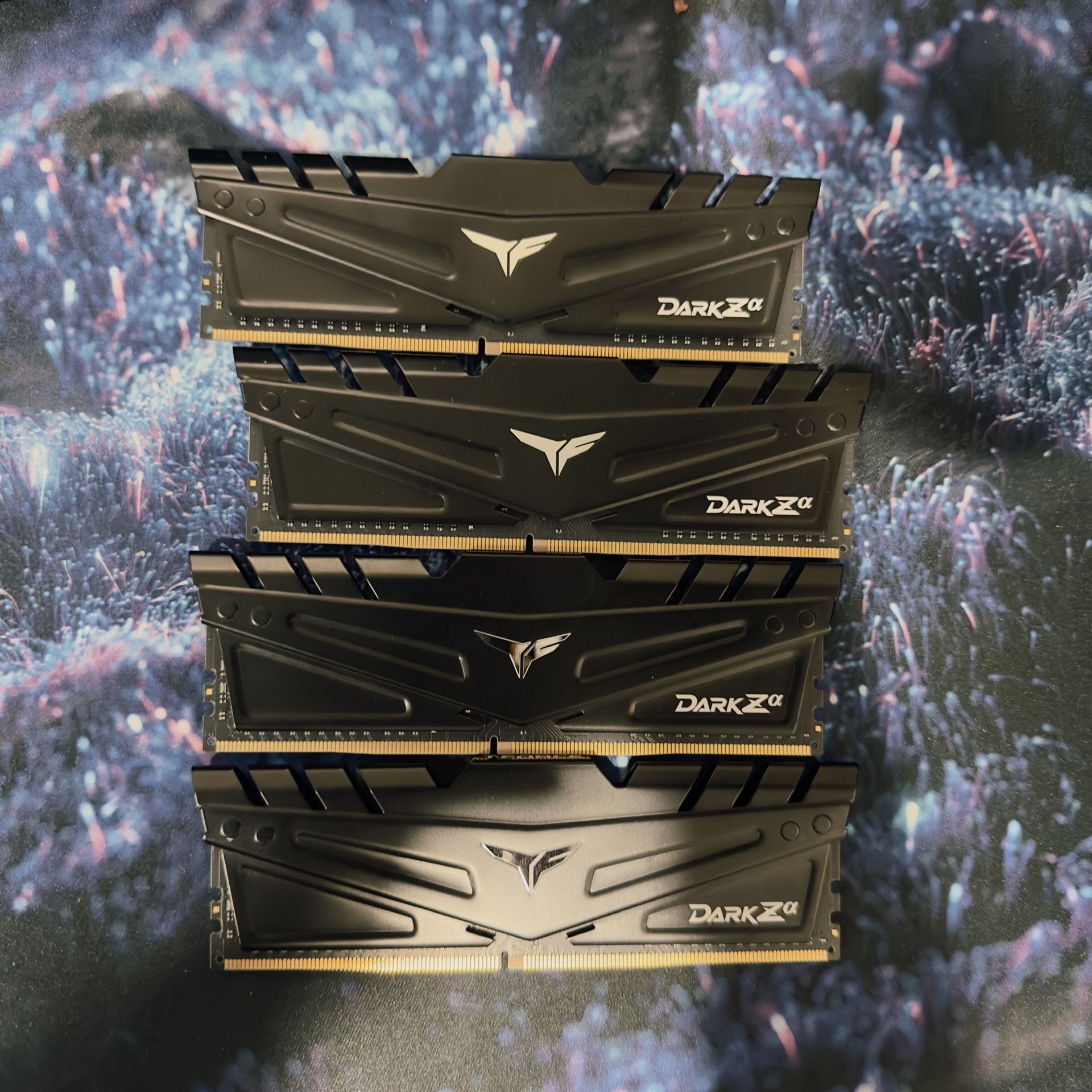 TEAMGROUP Dark Z Alpha 32GB (4x8GB) DDR4 4000MHz RAM Kit