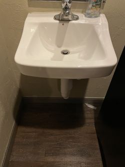 Bathroom Wall Sink With Faucet Good Condition 