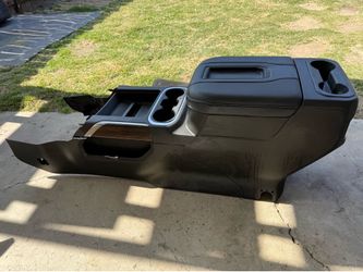 2020 Silverado center console