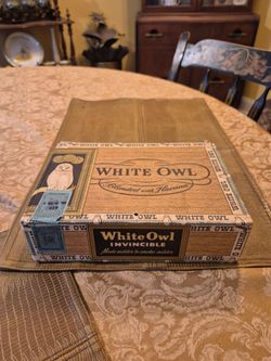 Vintage White Owl cigar box
