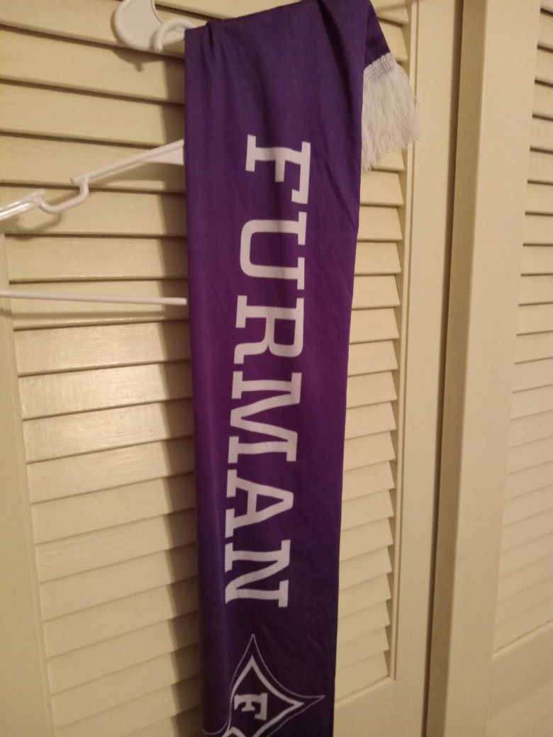 NWOT Furman Paladins Scarf $10