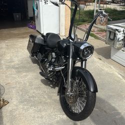 Harley Roadking 