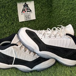 Air Jordan Retro 11 Low Size 8