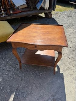 Vintage *MINT CONDITION!* Made by Minton Spidell