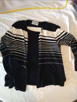 Olivia Rose long sleeve size medium