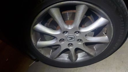 Acura tsx wheel with tpms sensor