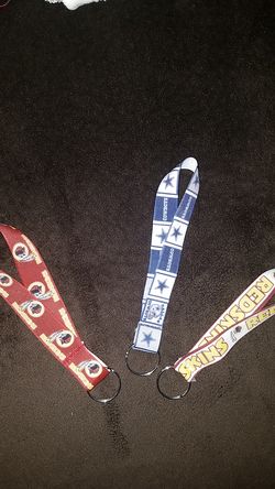 NFL KEY CHAINS - DALLAS COWBOYS /WASHINGTON REDSKINS