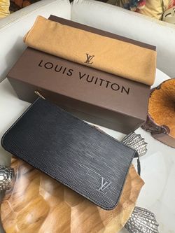 Black Epi Leather Louis Vuitton Pochette Accessories