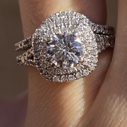 Beautiful Custom Engagement Ring And Connecting Band! 