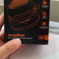 Magnetic Bluetooth Speakers,Small Bluetooth Speaker 