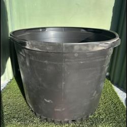 BLOW MOLDED NURSERY POT 25 GALLON