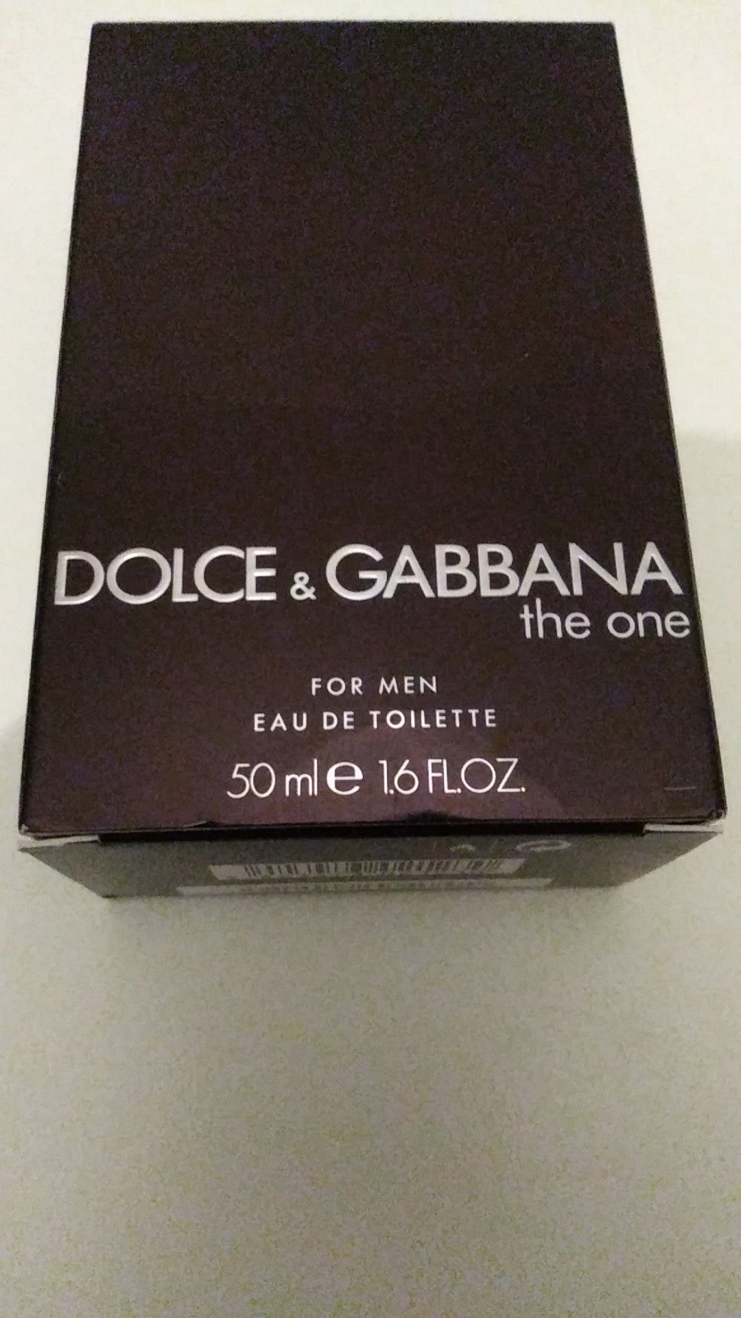 Brand new (never used) dolce & gabbana the one 50ml 1.6floz cologne in great shape and condition just need gone please its (urgent)